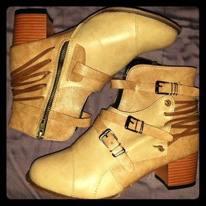 Women's Vegan Leather Cutout Ankle Bootie